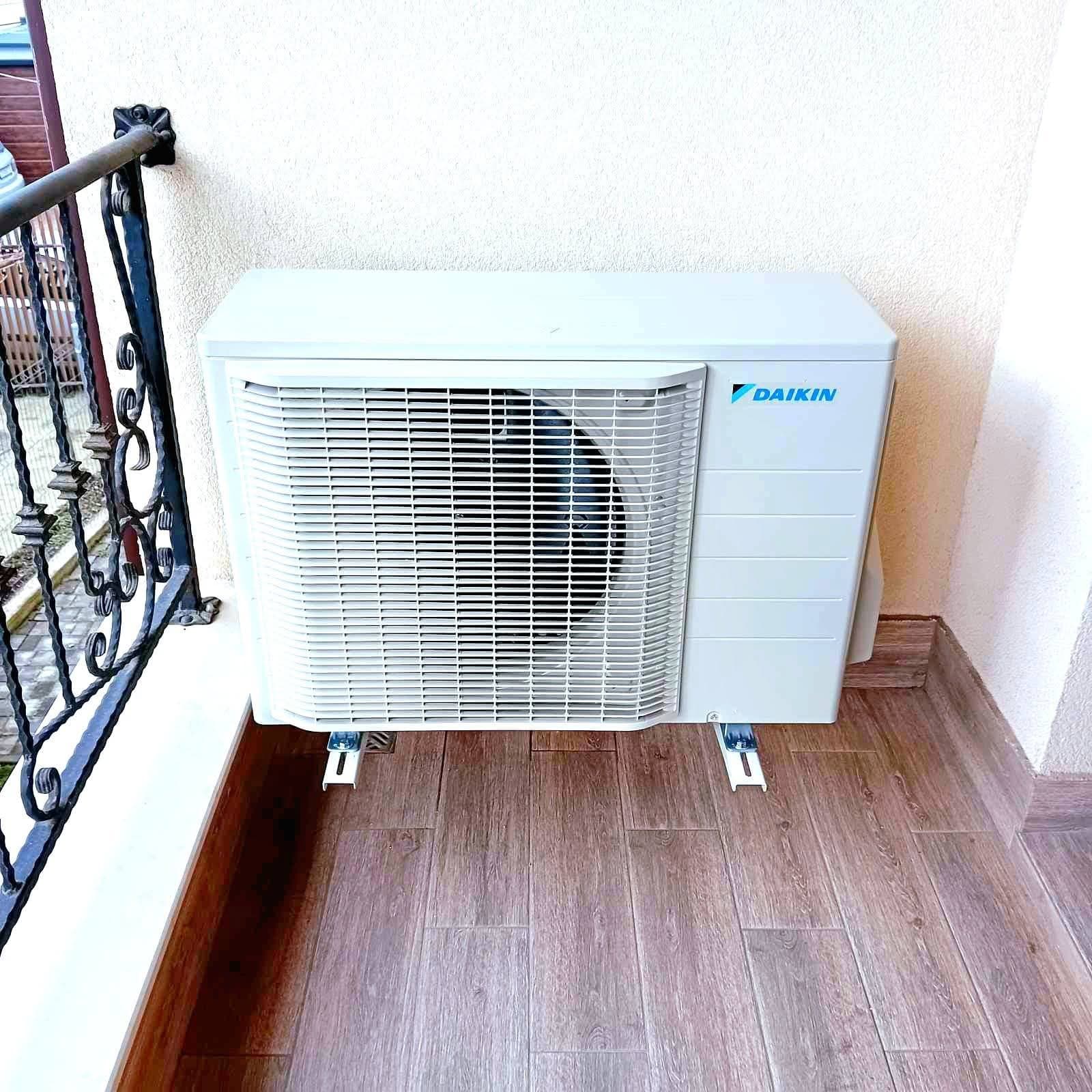 Външно тяло Daikin на терасa